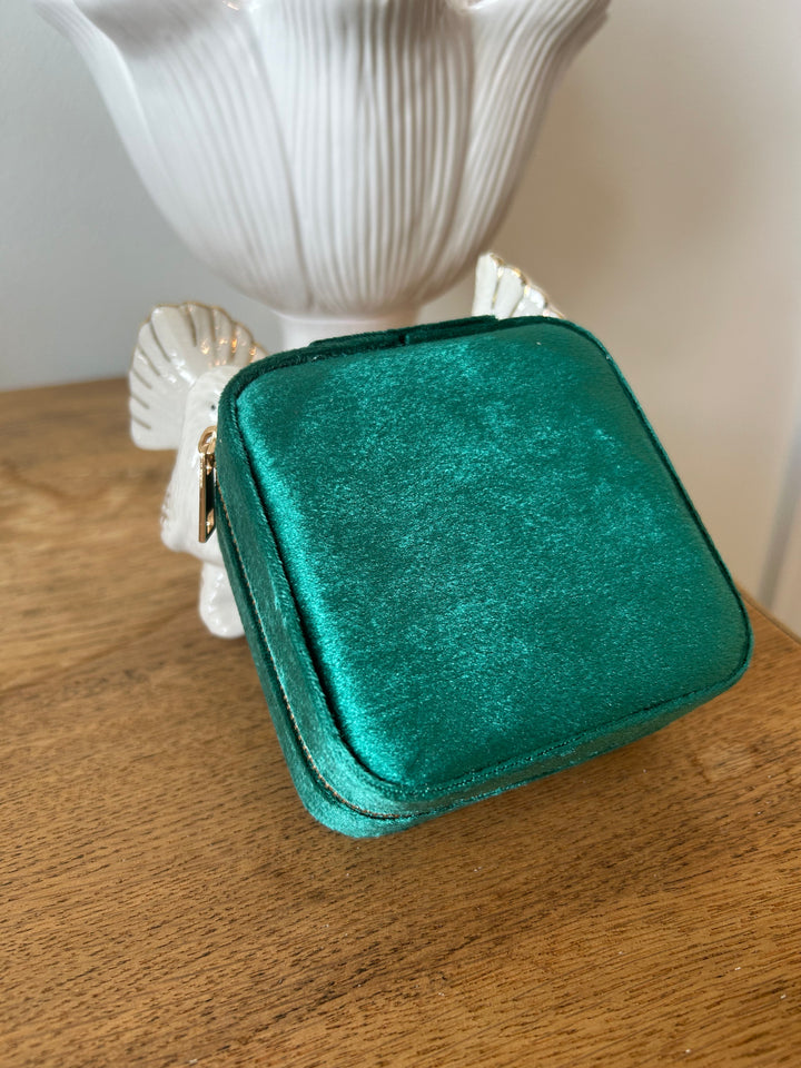 Kennedy Collective velvet square jewelry case w/ mirror