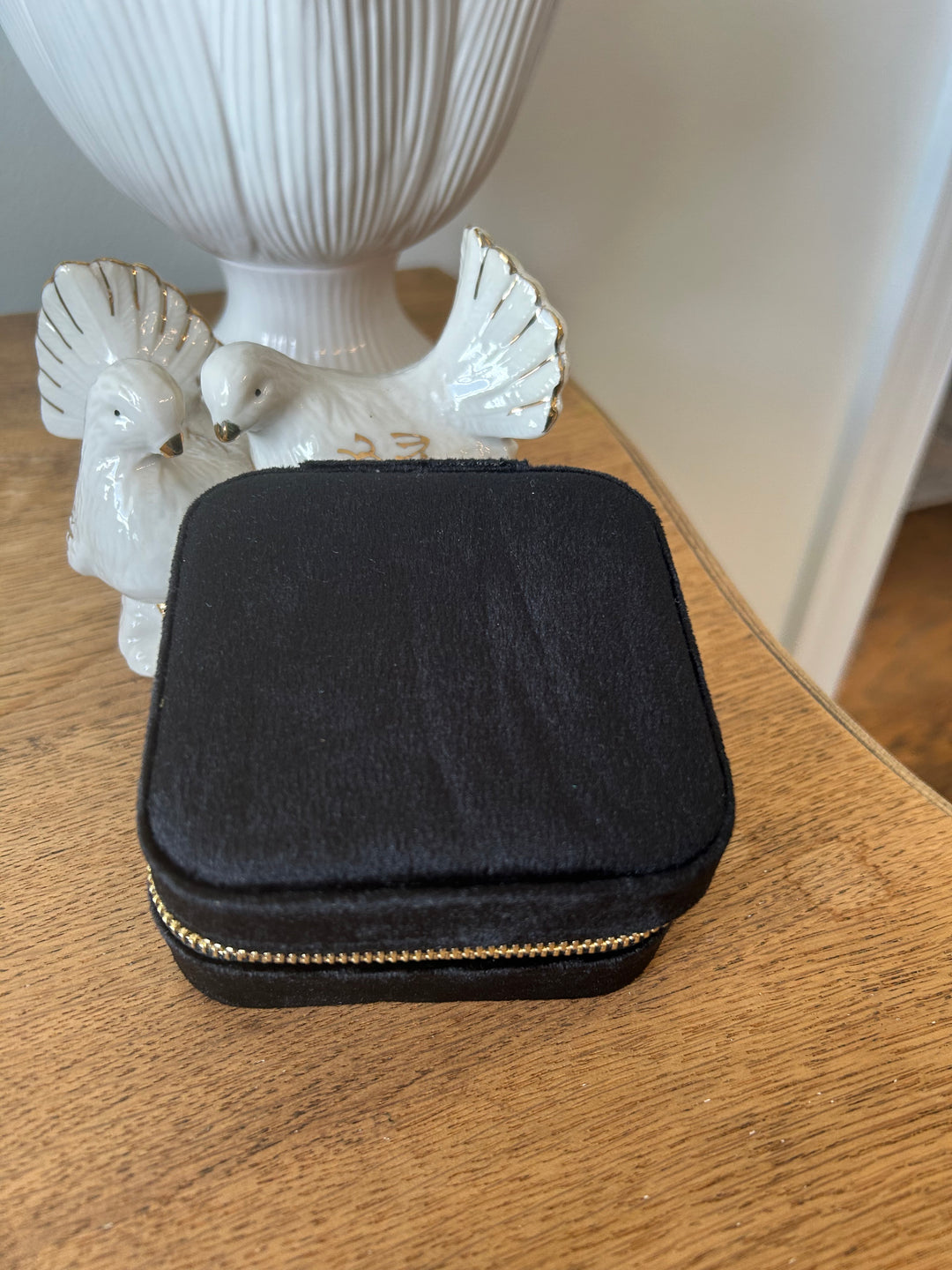 Kennedy Collective velvet square jewelry case w/ mirror