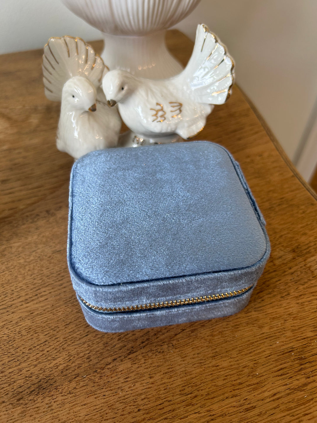 Kennedy Collective velvet square jewelry case w/ mirror