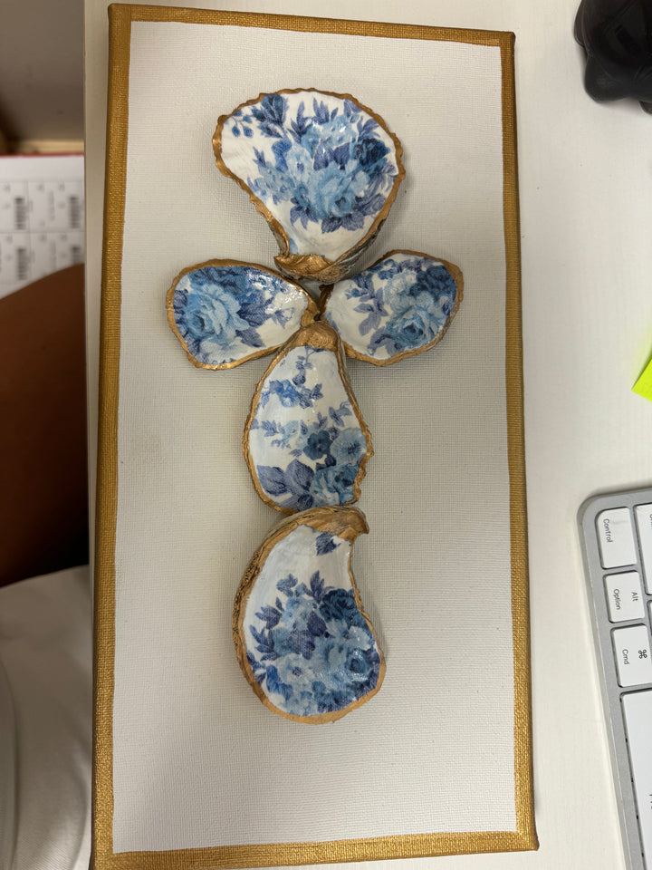 The Pearly Page: 7X14 Cross Canvas