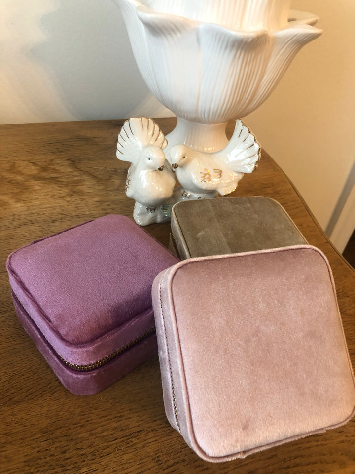 Kennedy Collective Large Jewelry Box w/ Mirror And Polishing Cloth