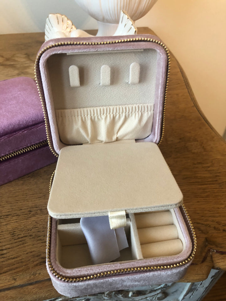 Kennedy Collective Large Jewelry Box w/ Mirror And Polishing Cloth