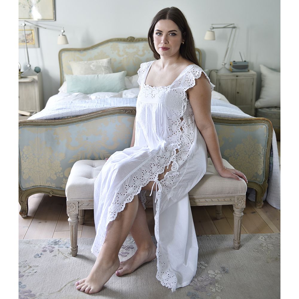 Betty, White Sleeveless Cotton Nightdress With Side Ties OS