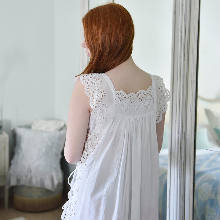 Betty, White Sleeveless Cotton Nightdress With Side Ties OS