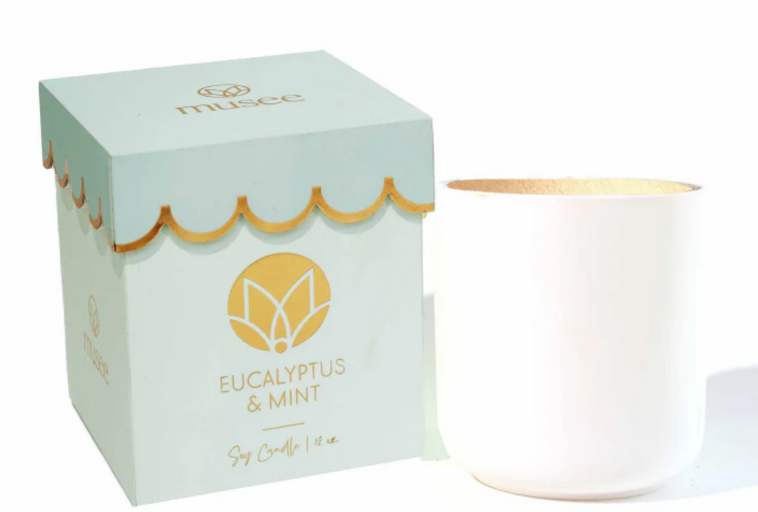 Eucalyptus & Mint Scalloped Soy Candle