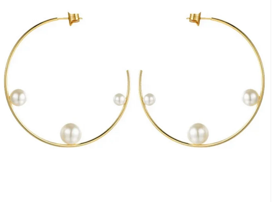 Mila Hoops