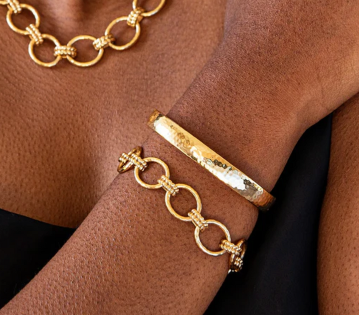 Cleopatra Oval Hinged Bangle, M/L- Gold