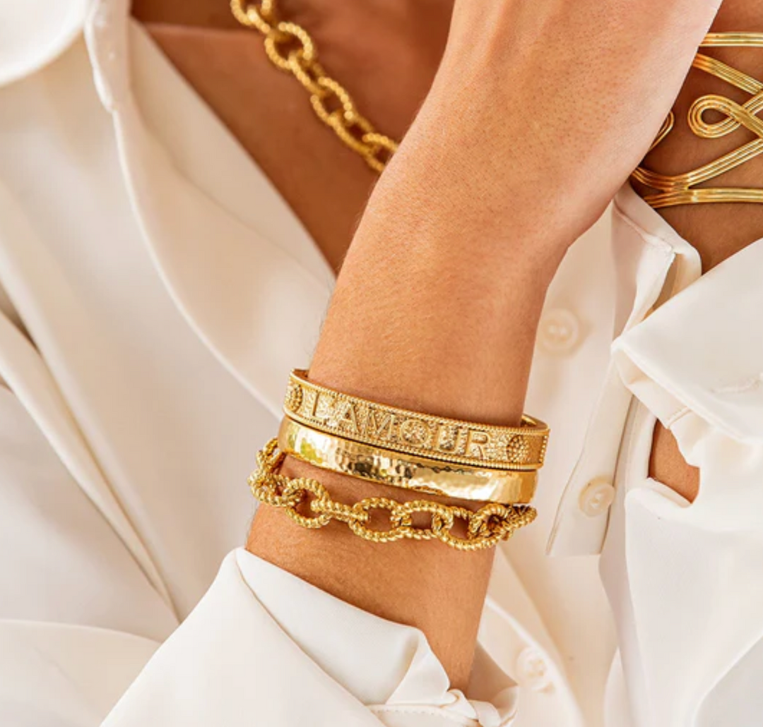 Cleopatra Oval Hinged Bangle- S/M- Gold