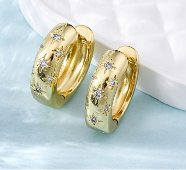 Earring Huggie Real 18K plated