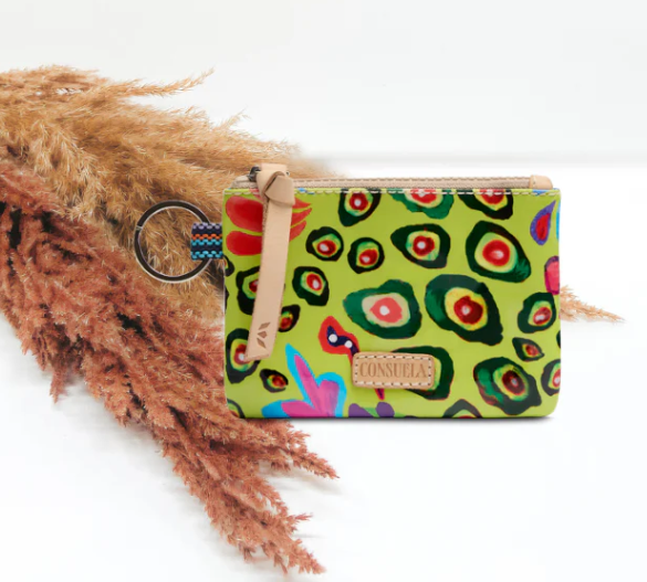 Consuela Pouch, Limon