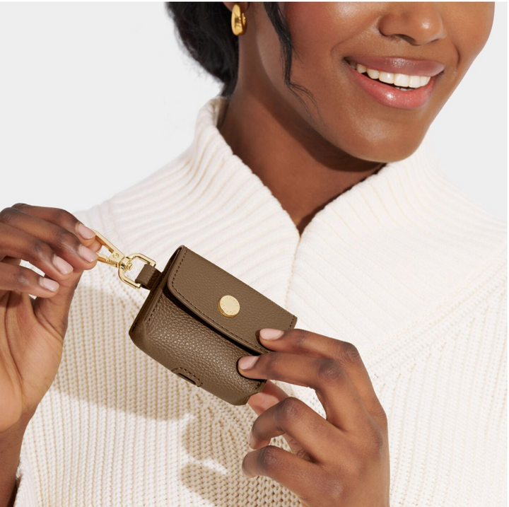 EVIE CLIP ON AIRPOD CASE | Mink |