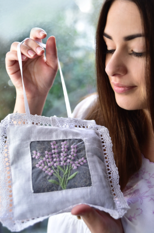 Voile Lace Lavender Sachet W/Hanging Ribbon