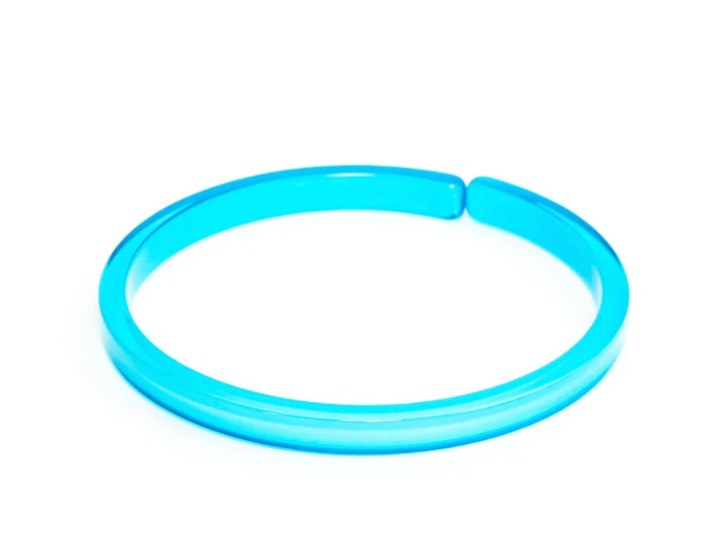 SKINNY RESIN BANGLE