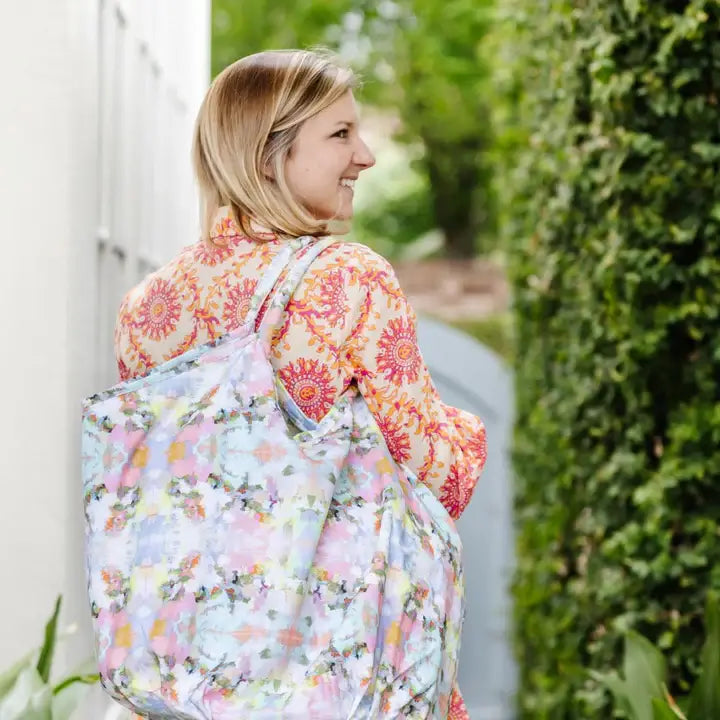 Laura Park Designs - Brooks Avenue Tote Bag: One Size