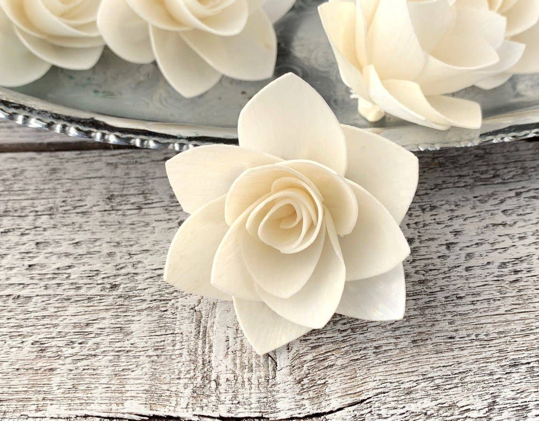 Pretty Valley Home - Dahlia Solar Flower with Pvc Box