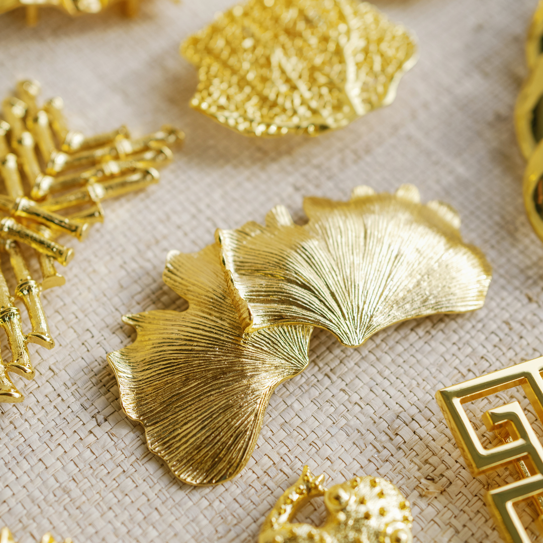 Garland - Ginkgo Interchangeable Artisan Belt Buckle w/ Gold Finish