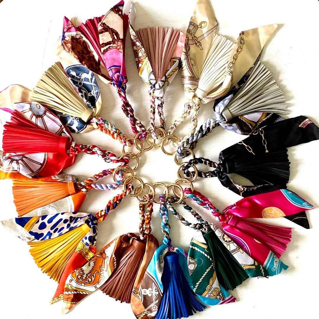 Be Clear Handbags - Amelia tassel bag charm: Taupe