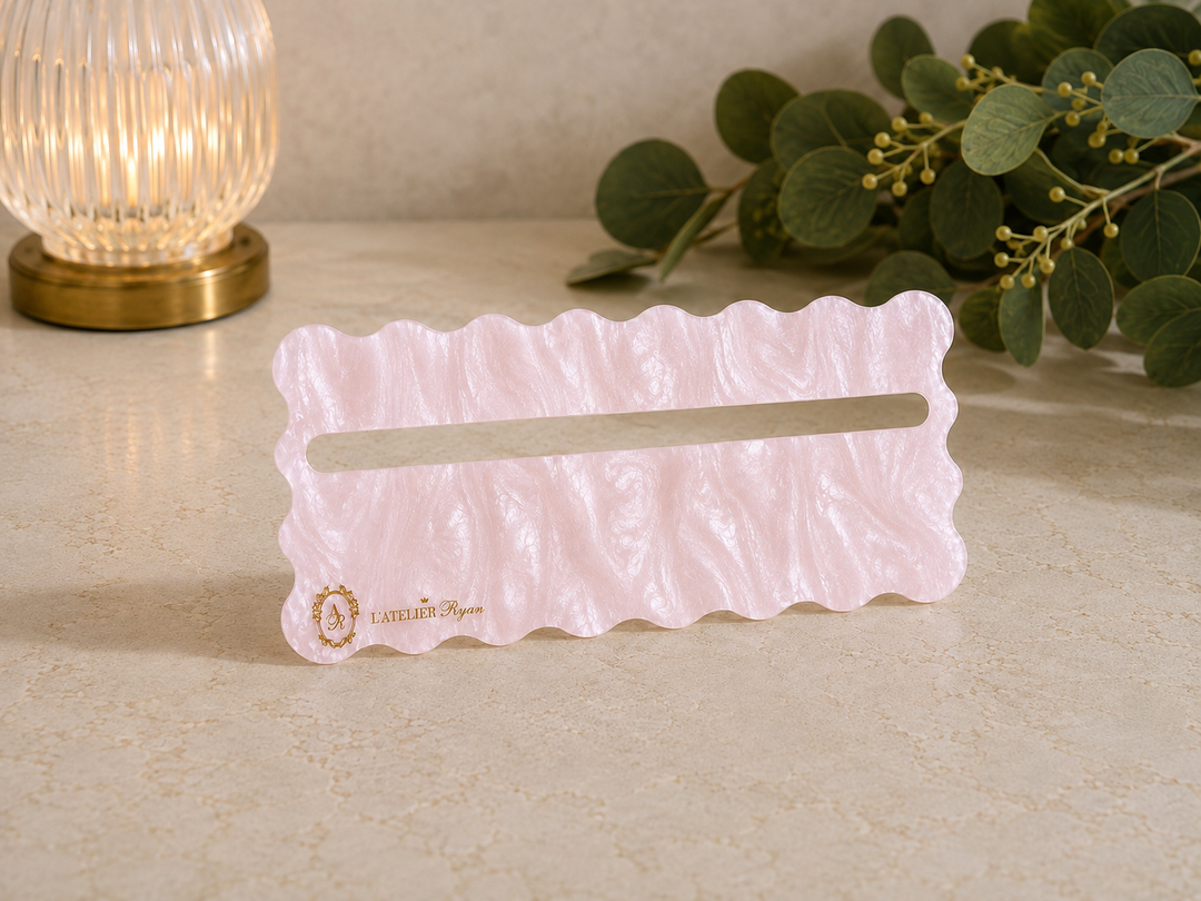 L’Atelier Ryan - Pink Pearl Mahjong Line Reader with Gold