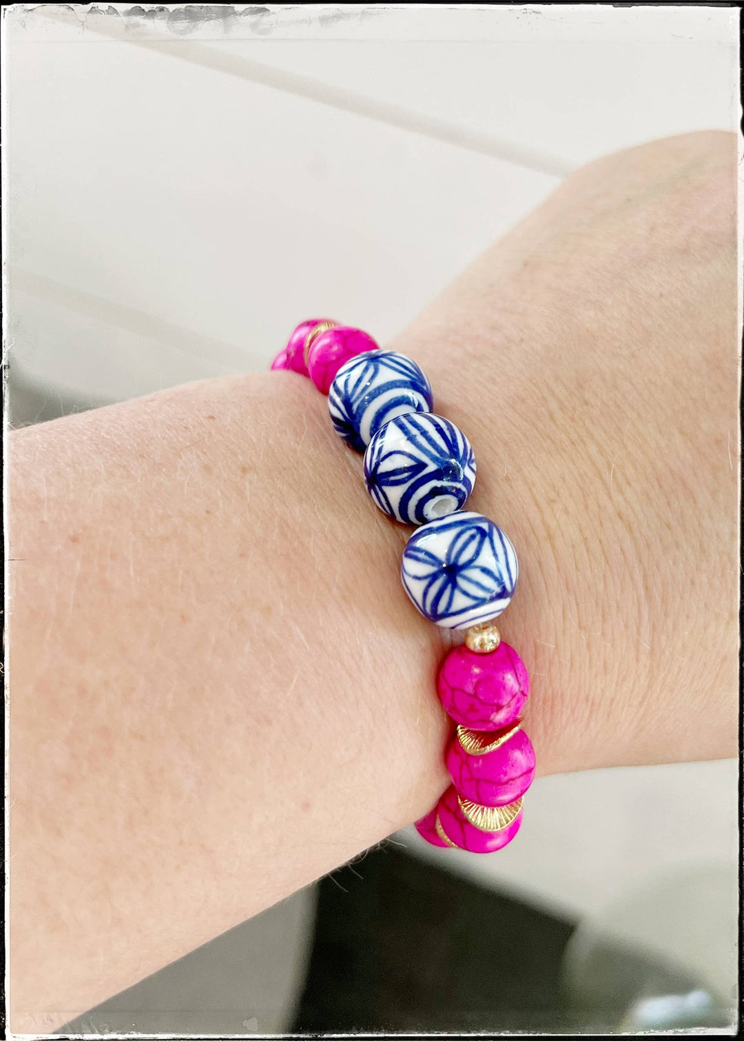 GentrybyJenna - Pink Turquoise Gemstone & Chinoiserie Bead Stretch Bracelet: 7”