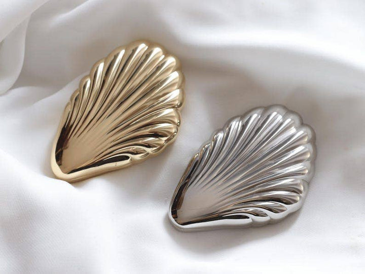 Michelle Clemen - Seashell Compact Mirror | Art Deco Inspired Pocket Mirror: Gold