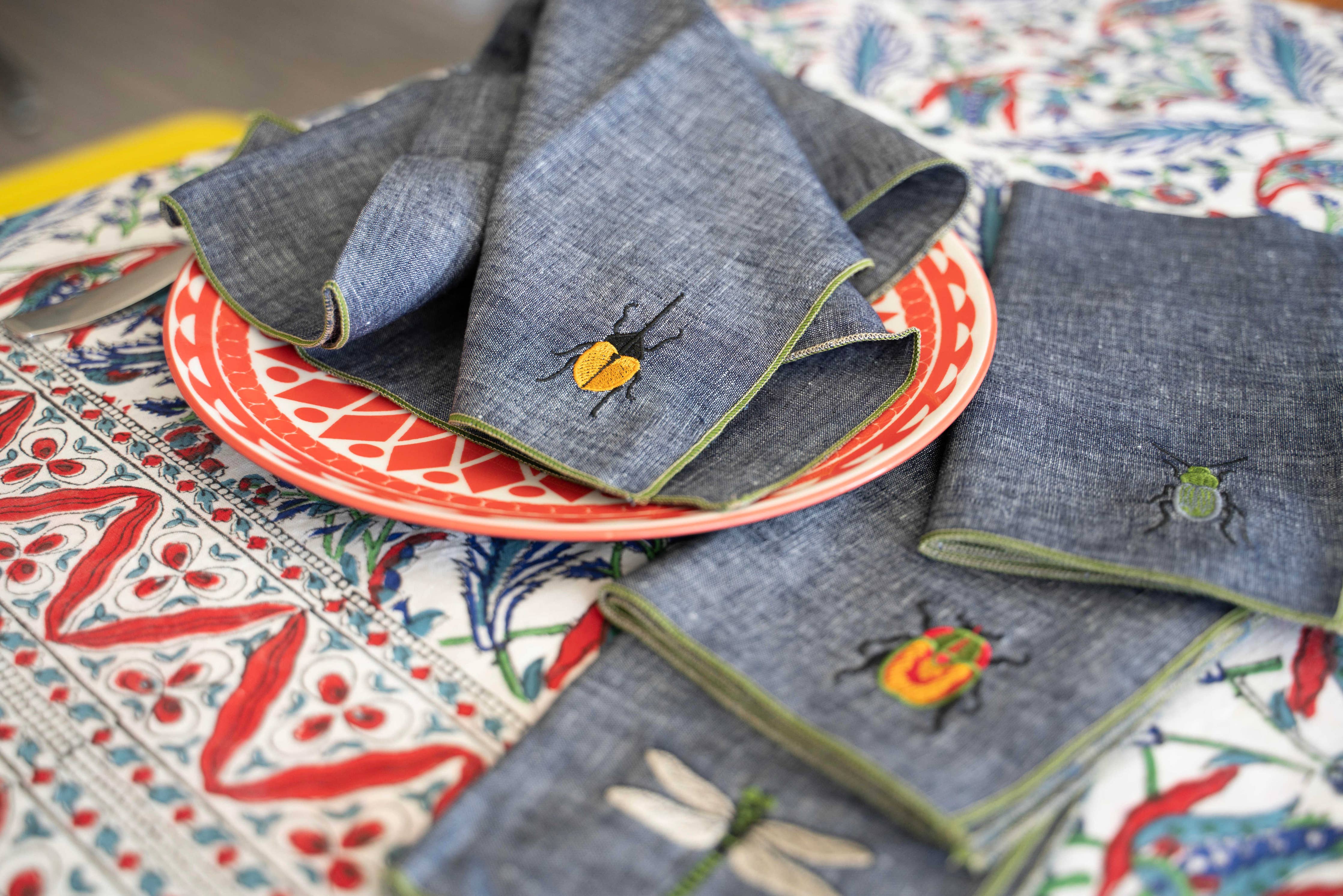 Dot and Army Linen Chambray Cloth Napkins - Thumbnail 4