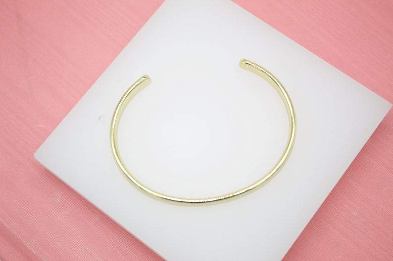 MIA Jewelry - 18K Gold Filled Wrist Cuff Bangle Bracelet (B10)