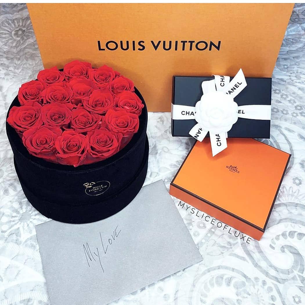 Rose Forever - Passion Black Velvet Red