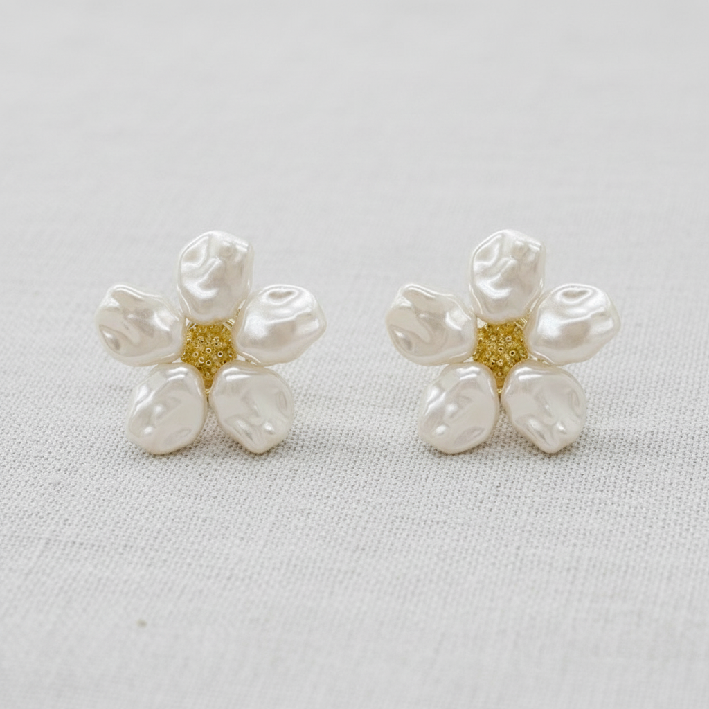 paperln - Baroque Pearl Flower Earrings
