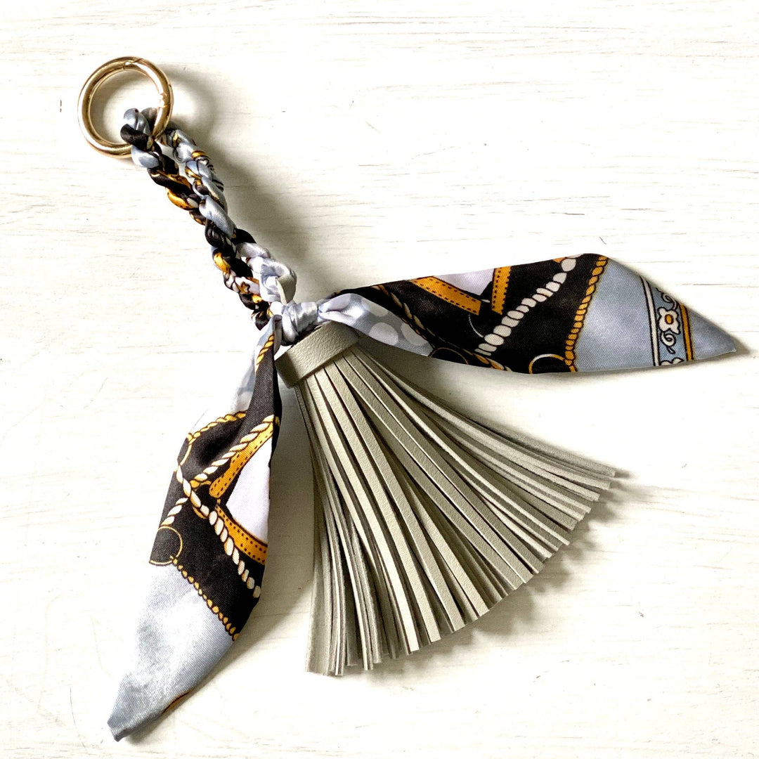 Be Clear Handbags - Amelia tassel bag charm: Taupe