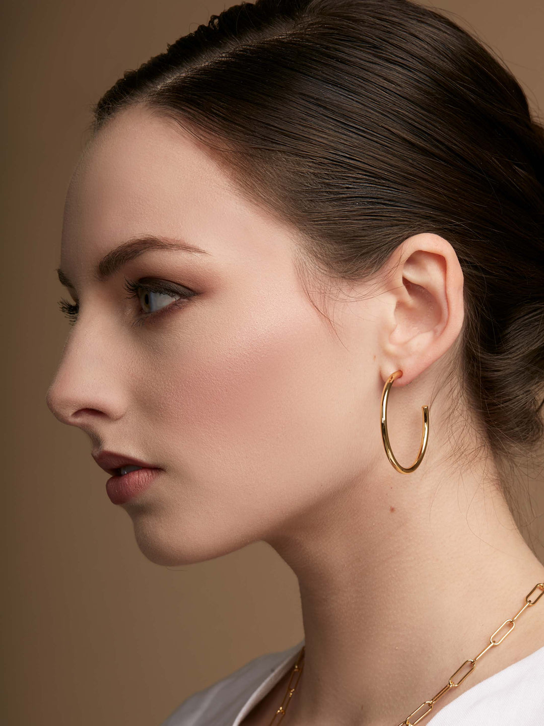 rho - Medium Thin Hoop Earring: Gold
