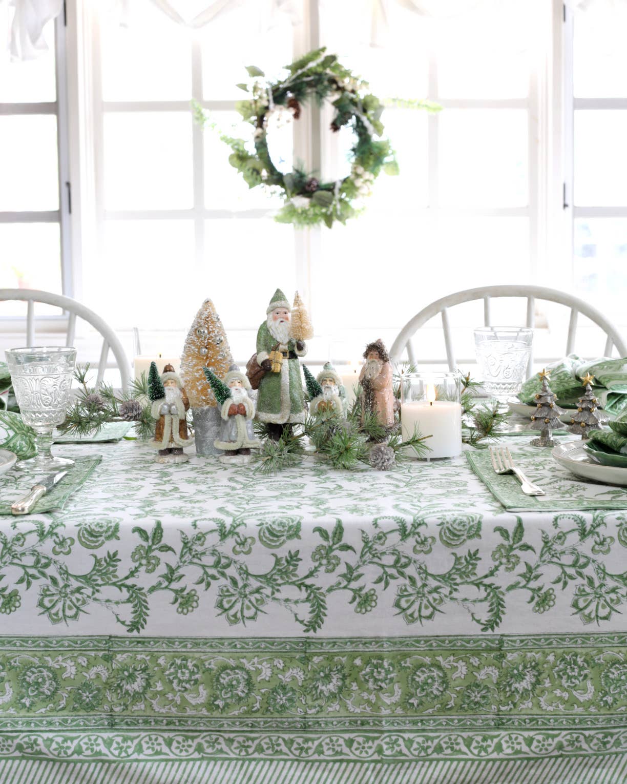 PACIFIC & ROSE TEXTILES Lilibet Tablecloth - Thumbnail 5