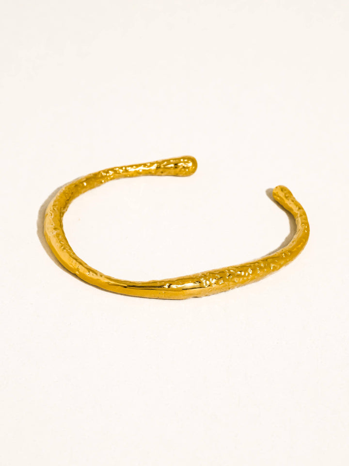 Flânerie by MAIQ - Ruvic 18K Gold Non-Tarnish Textured Open Cuff Bracelet: Yellow Gold