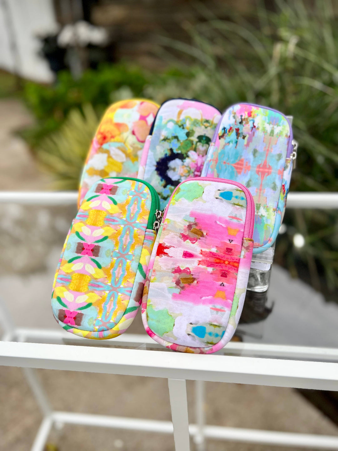 TAYLOR GRAY - Laura Park Nantucket Bloom Neoprene Sunglass Case