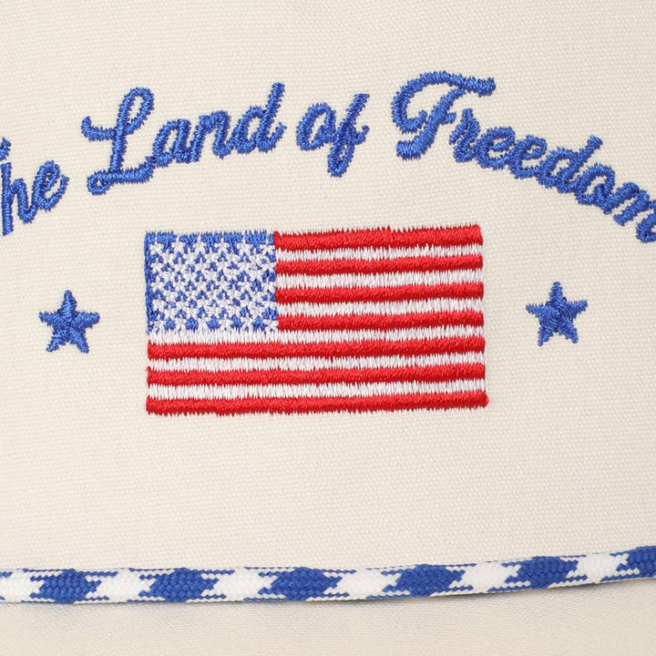 Fashion City - The Land of Freedom Flag Embroidered Trucker Hat: Red / ONE SIZE