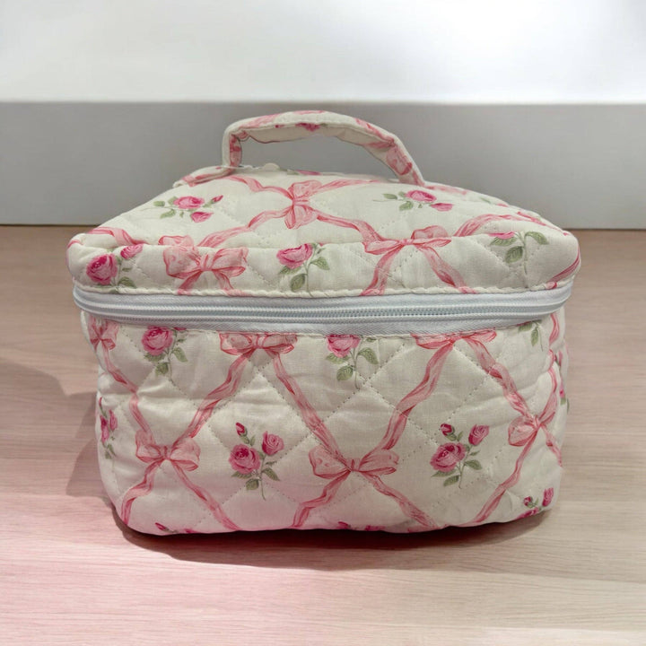 Beauty Stash - Sweet Floral Train Case: Blue