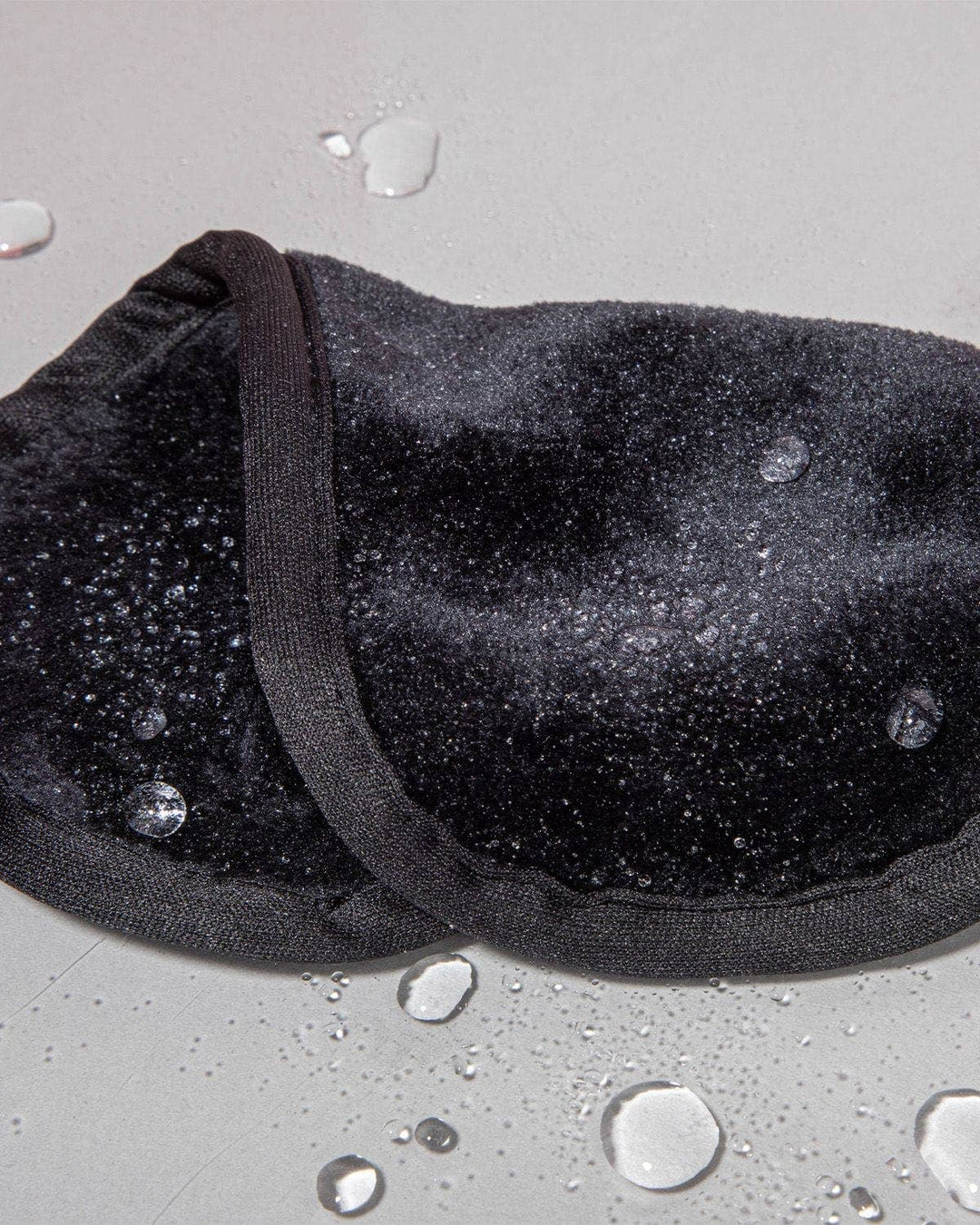 The Original MakeUp Eraser - Mini Chic Black PRO