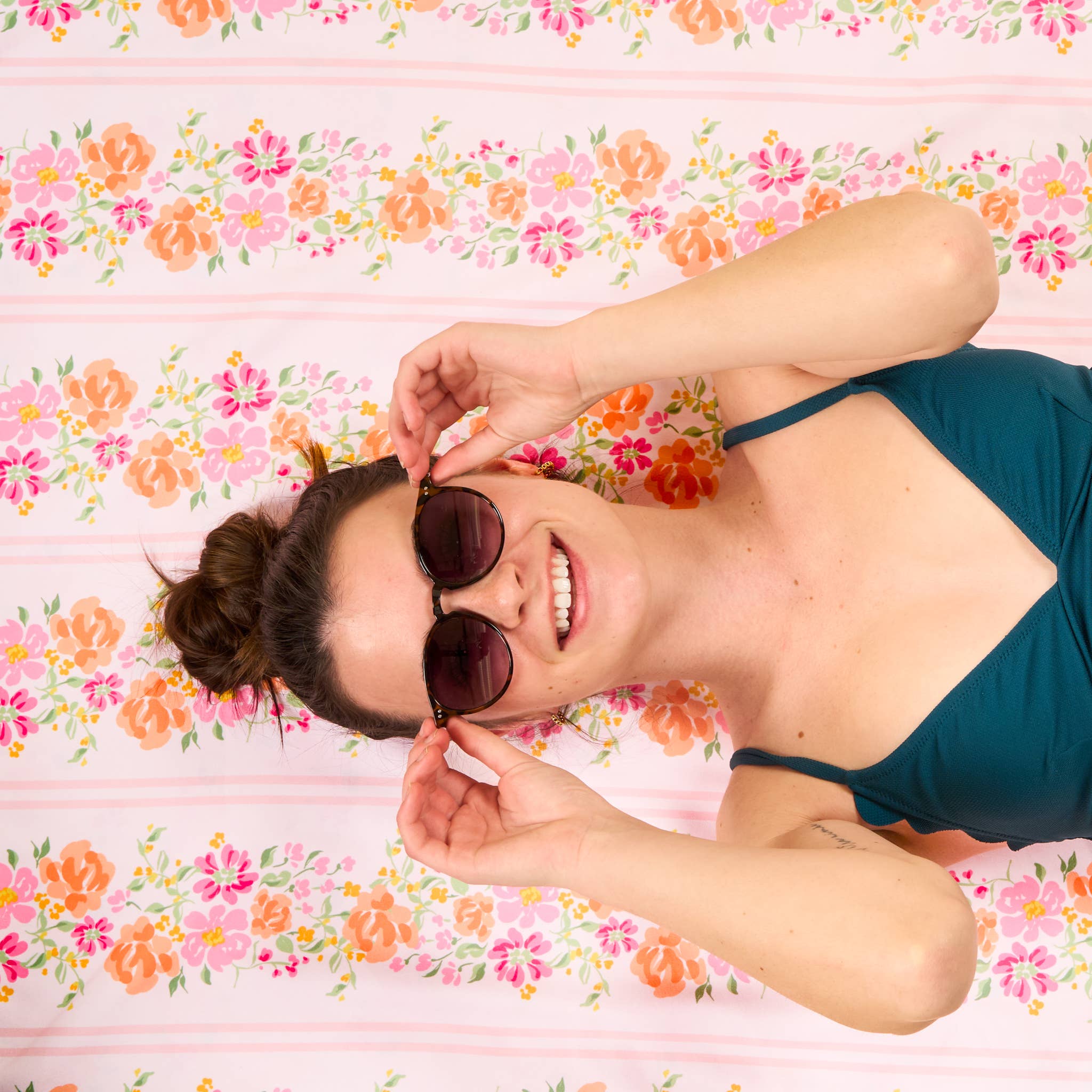 The Darling Effect Beach Towel - Thumbnail 5