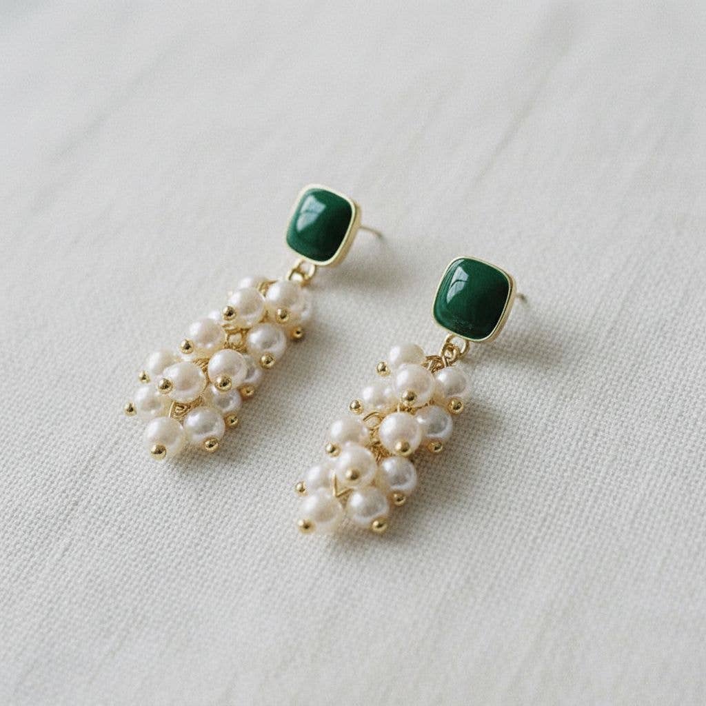 Ellemadera - Chic Vintage-Inspired Pearl Drop Earrings