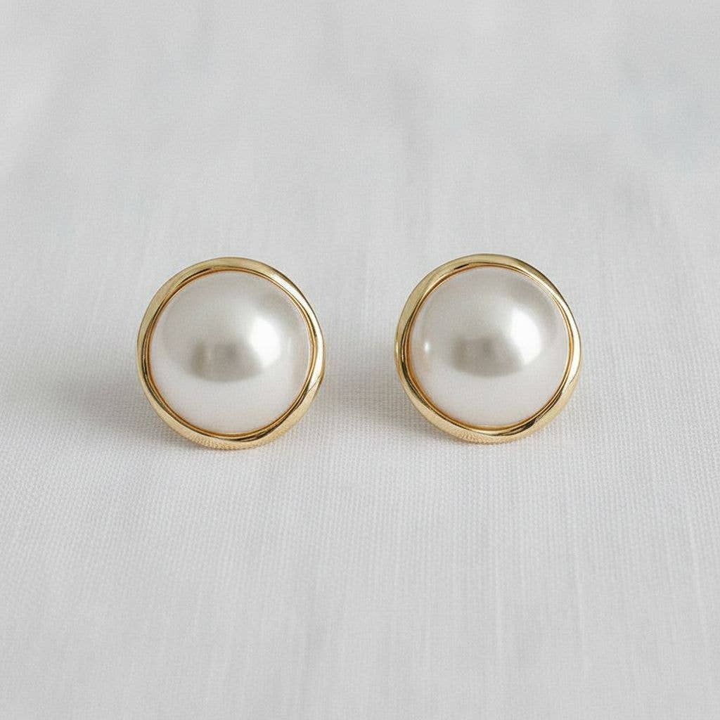 Ellemadera - Pearl Stud Earrings