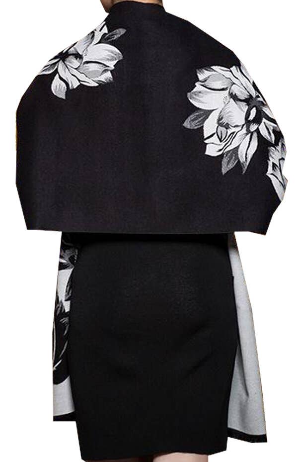 Winding River - White / Black Lotus Reversible Wrap – Artisan Shawl