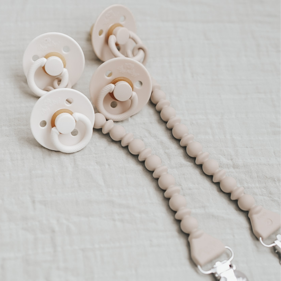 Itzy Ritzy - *NEW STYLES* Itzy Soother™ Natural Rubber Paci Sets: Pink Bow 6-18 M