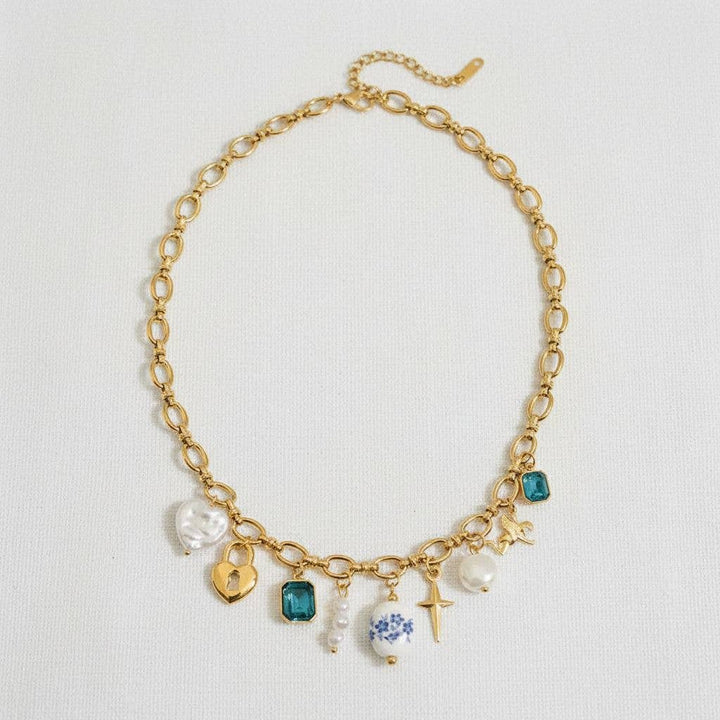 paperln - Shell Pendant Necklace: A15
