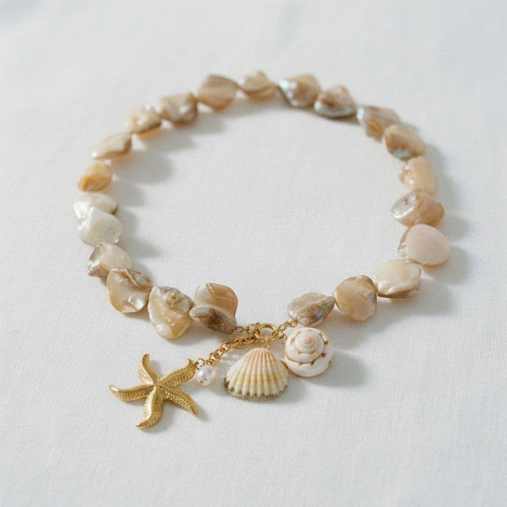 paperln - Shell Pendant Necklace: A15