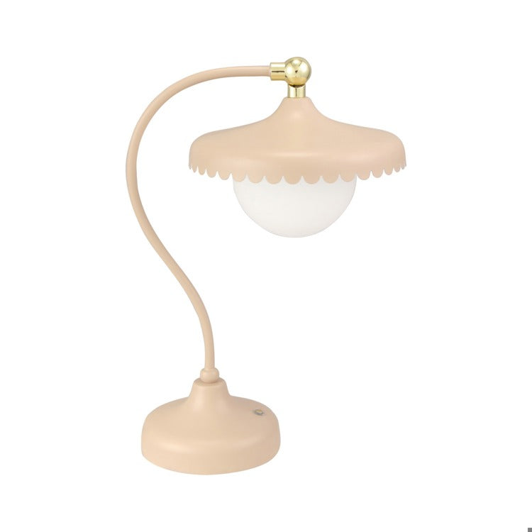 8-1/2"Lx12-1/2"H Metal & Glass Scalloped