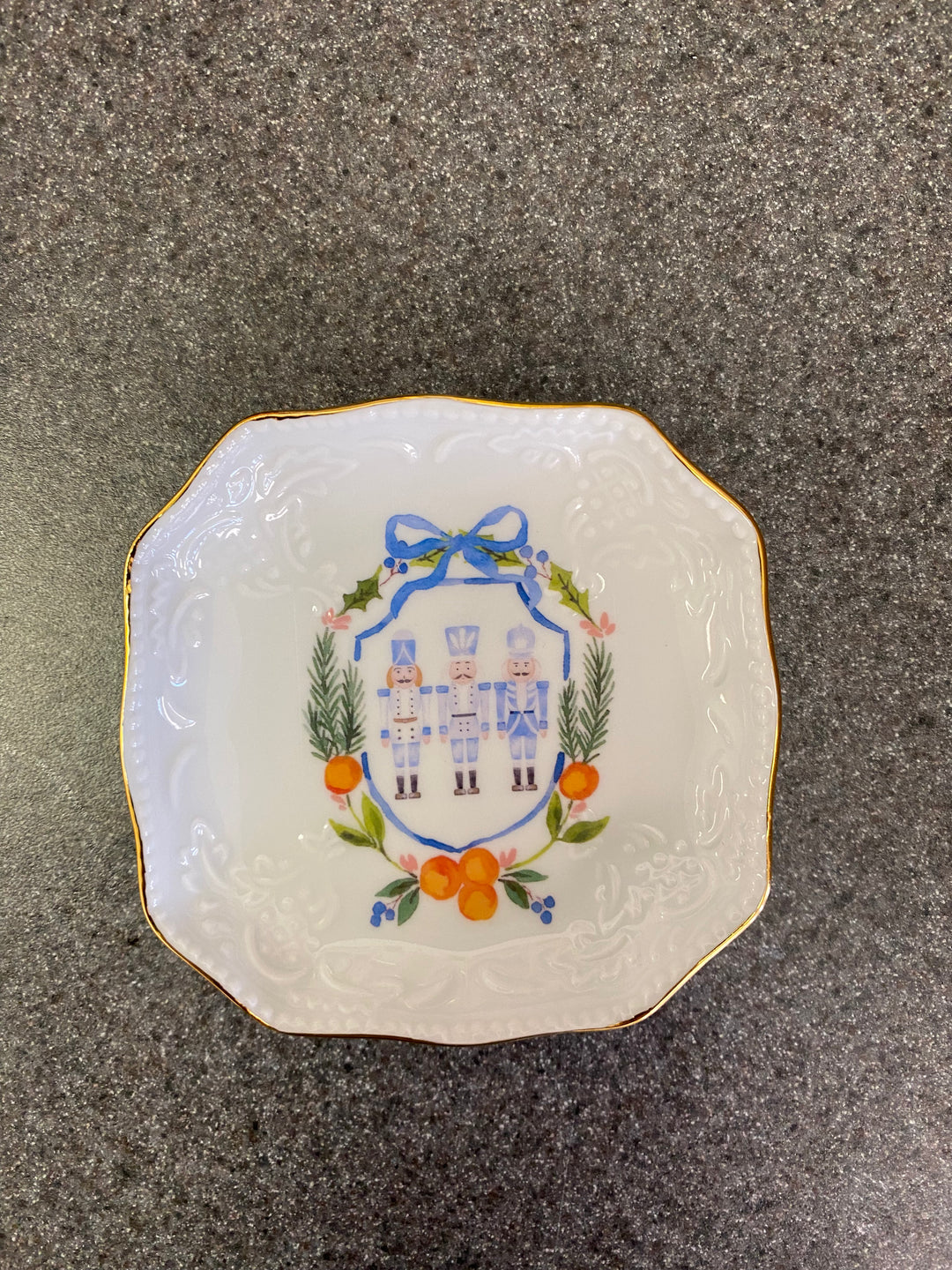 French Bee Citrus Nutcracker Dish