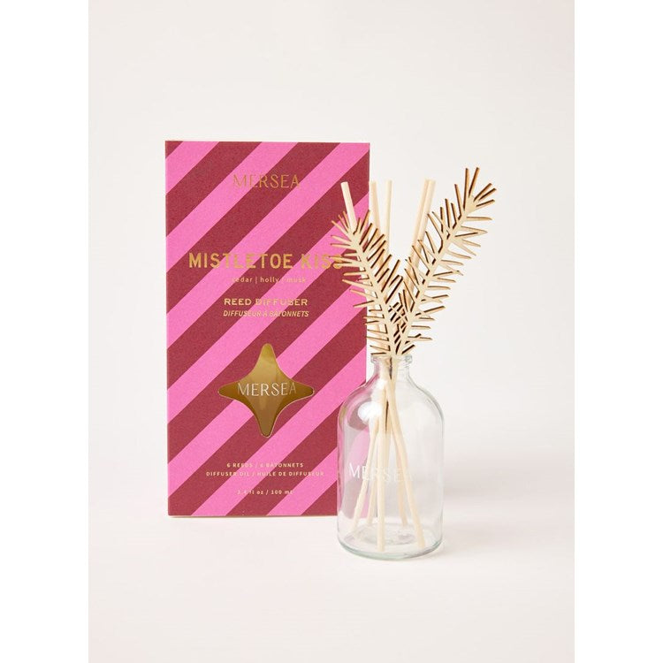 Holiday Reed Diffuser - Mistletoe Kiss