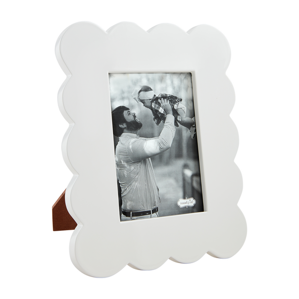 Scalloped Lacquer Frames