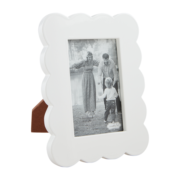 Scalloped Lacquer Frames