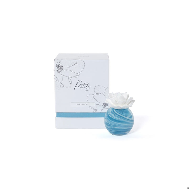 Petals Porcelain Diffuser-Water Lotus, 50 ml / 1.6