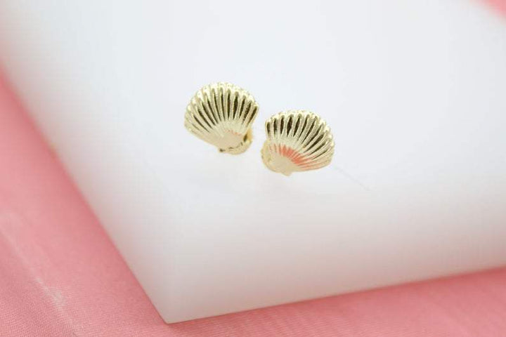 MIA Jewelry - 18K Gold Filled Sea Clam Shell Stud Earrings (L352)